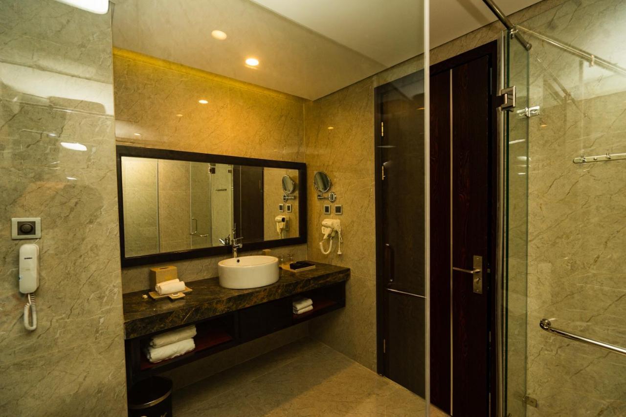 Eagle Hotel Dai Tiet Bagian luar foto