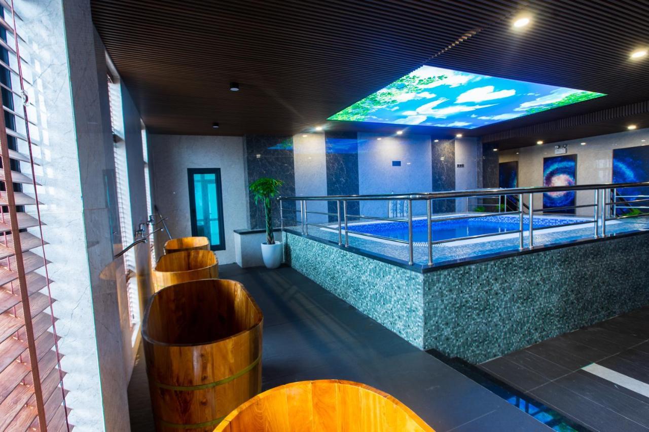 Eagle Hotel Dai Tiet Bagian luar foto