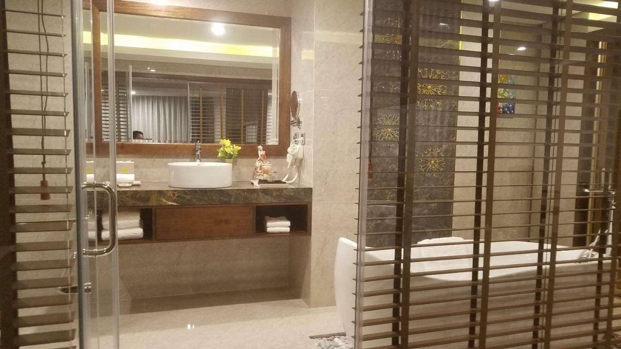 Eagle Hotel Dai Tiet Bagian luar foto